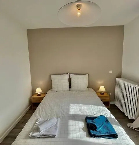 Escapade à - A 5min De La Gare Jardin Casa de Férias