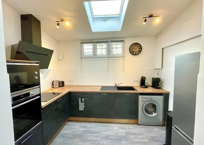 Casa de Férias Escapade à - A 5min De La Gare Jardin Royan